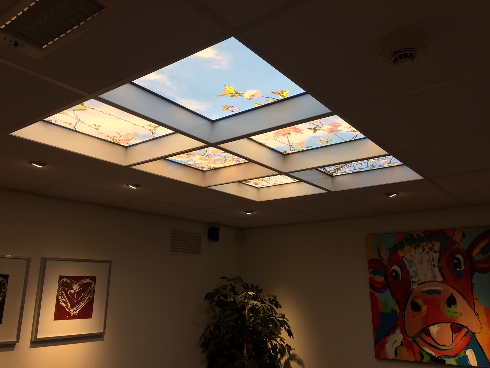 Wolken plafond met verdiepte rand